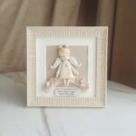 Angelas mergaitė ant arkos 19x19cm