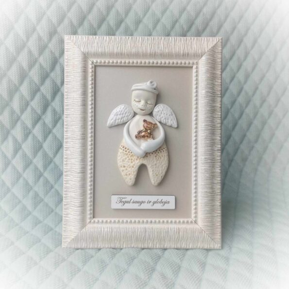 Keramikinis angelas rėmelyje su meškučiu 15x20cm