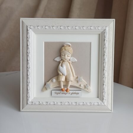 Keramikinis angelas rėmelyje su širdele 20x20cm
